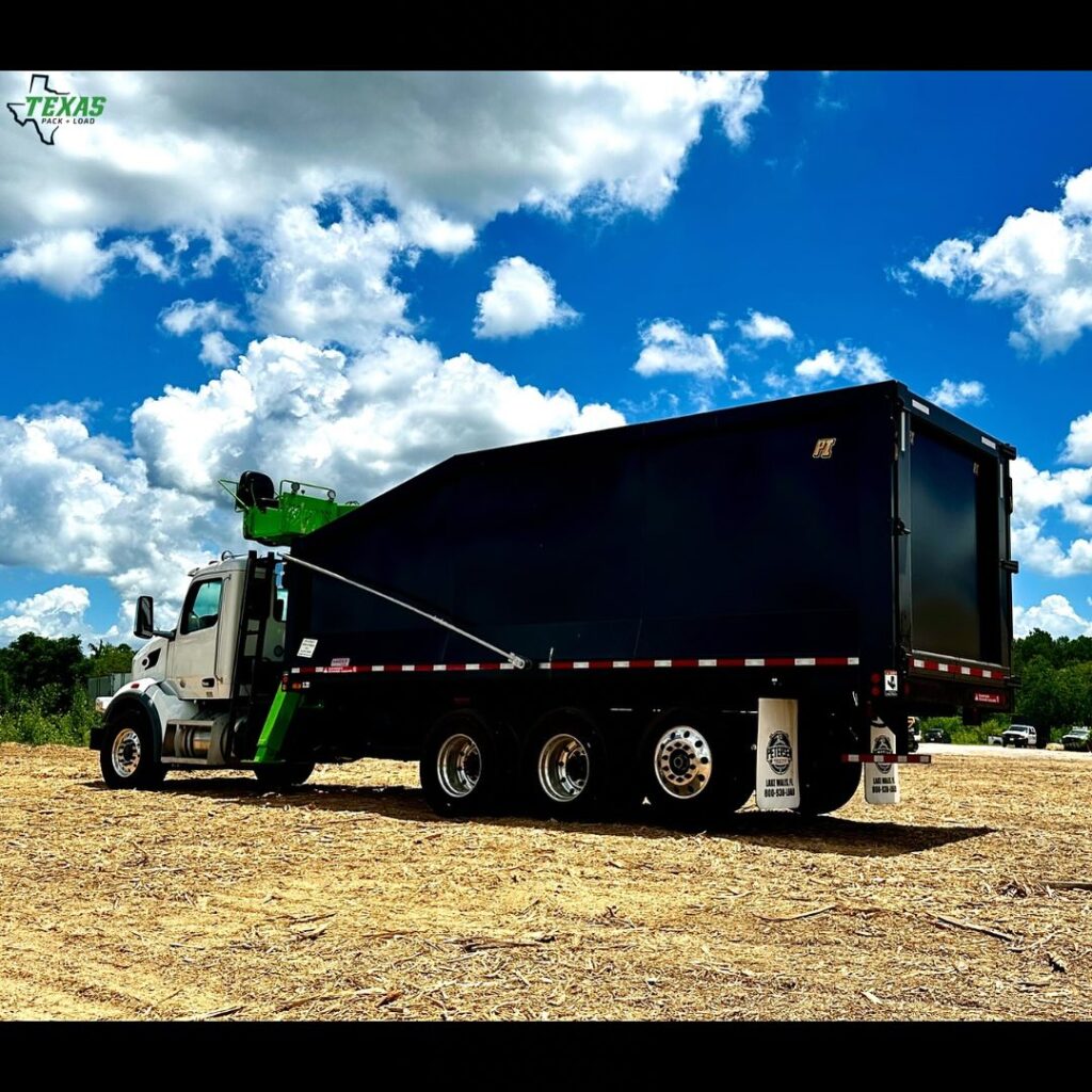 Maximum Power, Efficiency &amp; Peak Performance - You’re looking at the @petersenindustriesinc AL2. • Speed 💨 • Endurance ⌛️ • Strength 💪🏼 . . . . #refuse #garbage #recycle #disposal #organics #zerowaste #garbagetruck #recycletruck #frontloader #rearloader #automatedsideloader #knuckleboom #grappletruck #lightningloader #brushtruck #garbagecan #sanitation #solidwaste #publicworks #texaspackandload #newwaytrucks #pbloader #petersen #madvac #stellarindustries #galfab