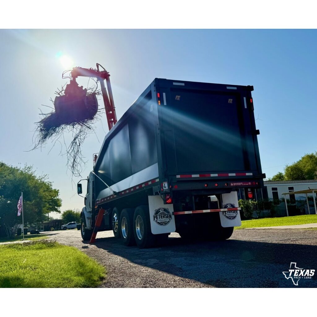Taking versatility on the road — the @petersenindustriesinc Atlas® AL2 in action on a demo route. With a 27’ max reach, 360° boom rotation, and 77” bite grapple, it’s built to tackle debris fast. Paired with a 50 yd² Hardox body and 3000 psi of crushing power, this setup means fewer trips, more efficiency. See it live — contact Texas Pack + Load to schedule a demo! . . . . #refuse #garbage #recycle #disposal #organics #zerowaste #garbagetruck #recycletruck #frontloader #rearloader #automatedsideloader #knuckleboom #grappletruck #lightningloader #brushtruck #garbagecan #sanitation #solidwaste #publicworks #texaspackandload #newwaytrucks #pbloader #petersen #madvac #stellarindustries #galfab